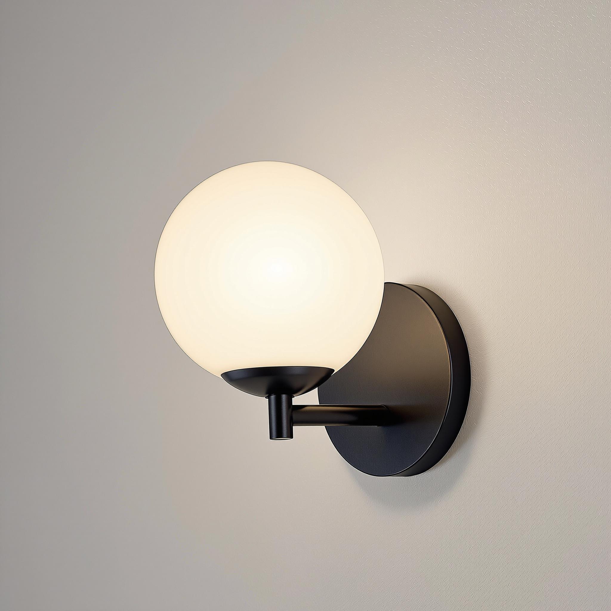 Minimalist Sconce